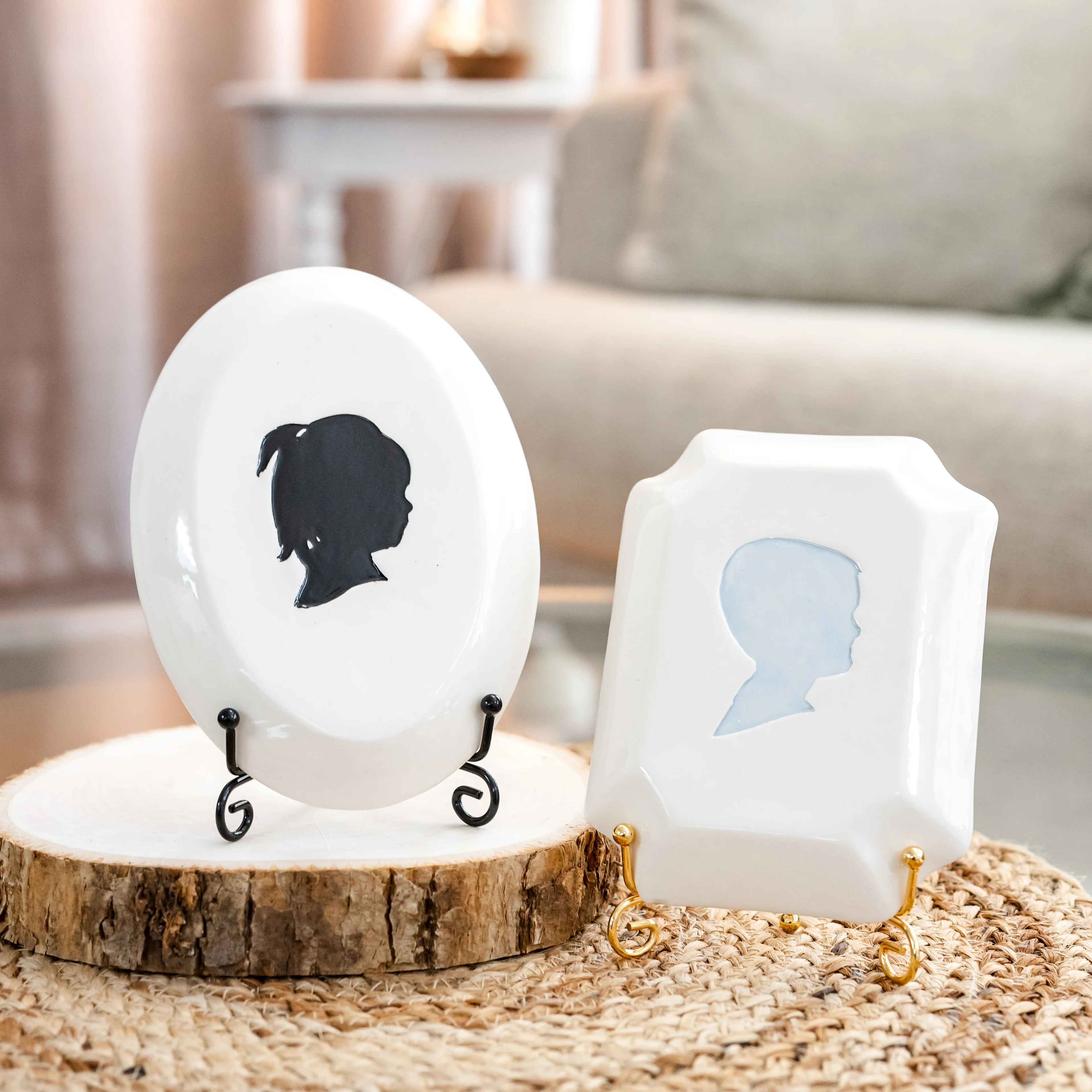 Classic Clay Heirloom Silhouette with Plate Stand
