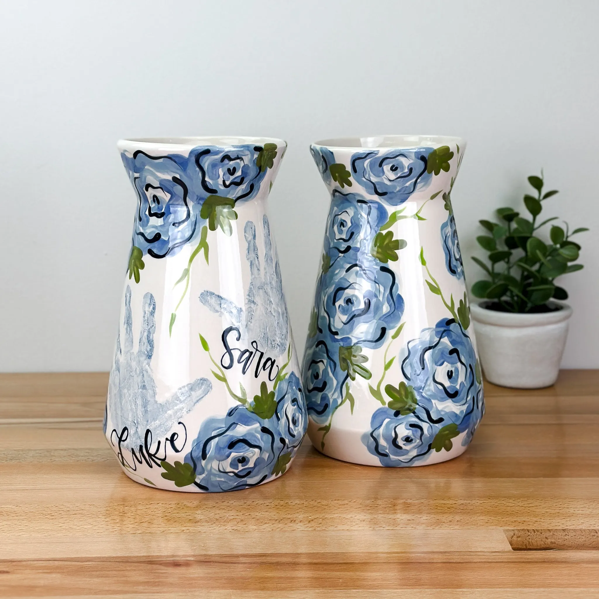Elegant Flowers Vase
