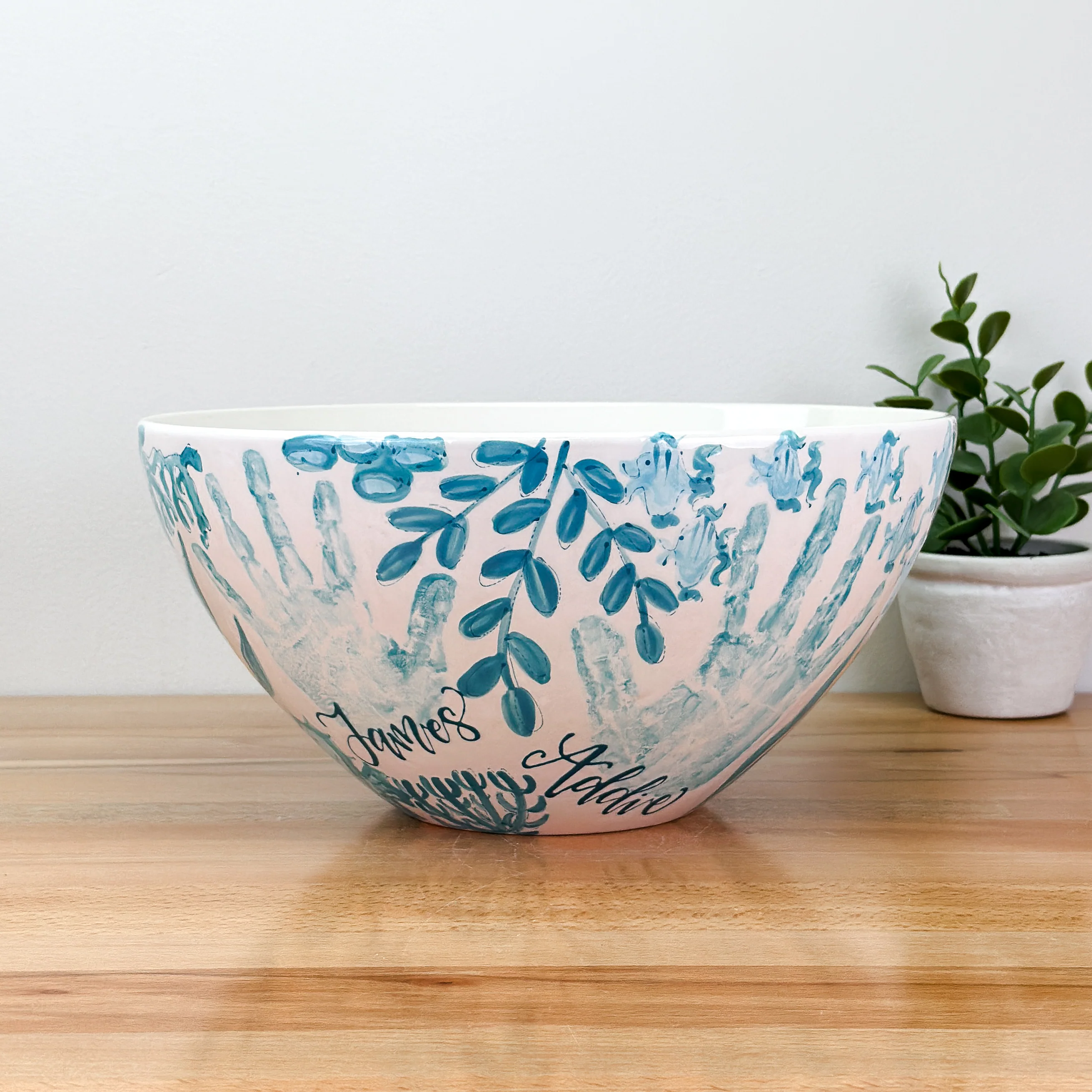 Beachy Chinoiserie XL Serving Bowl