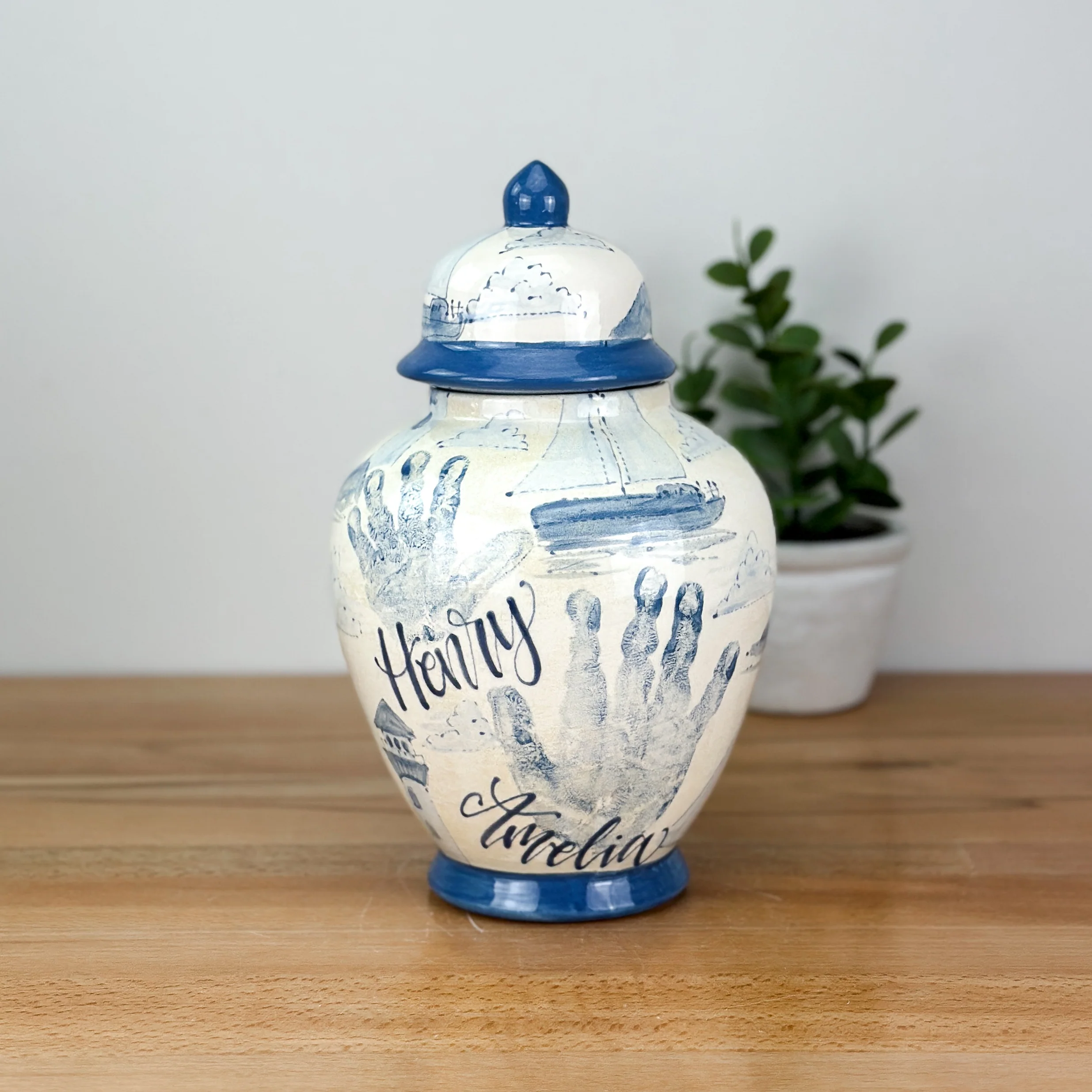 Bailey's Boats Tyler Ginger Jar