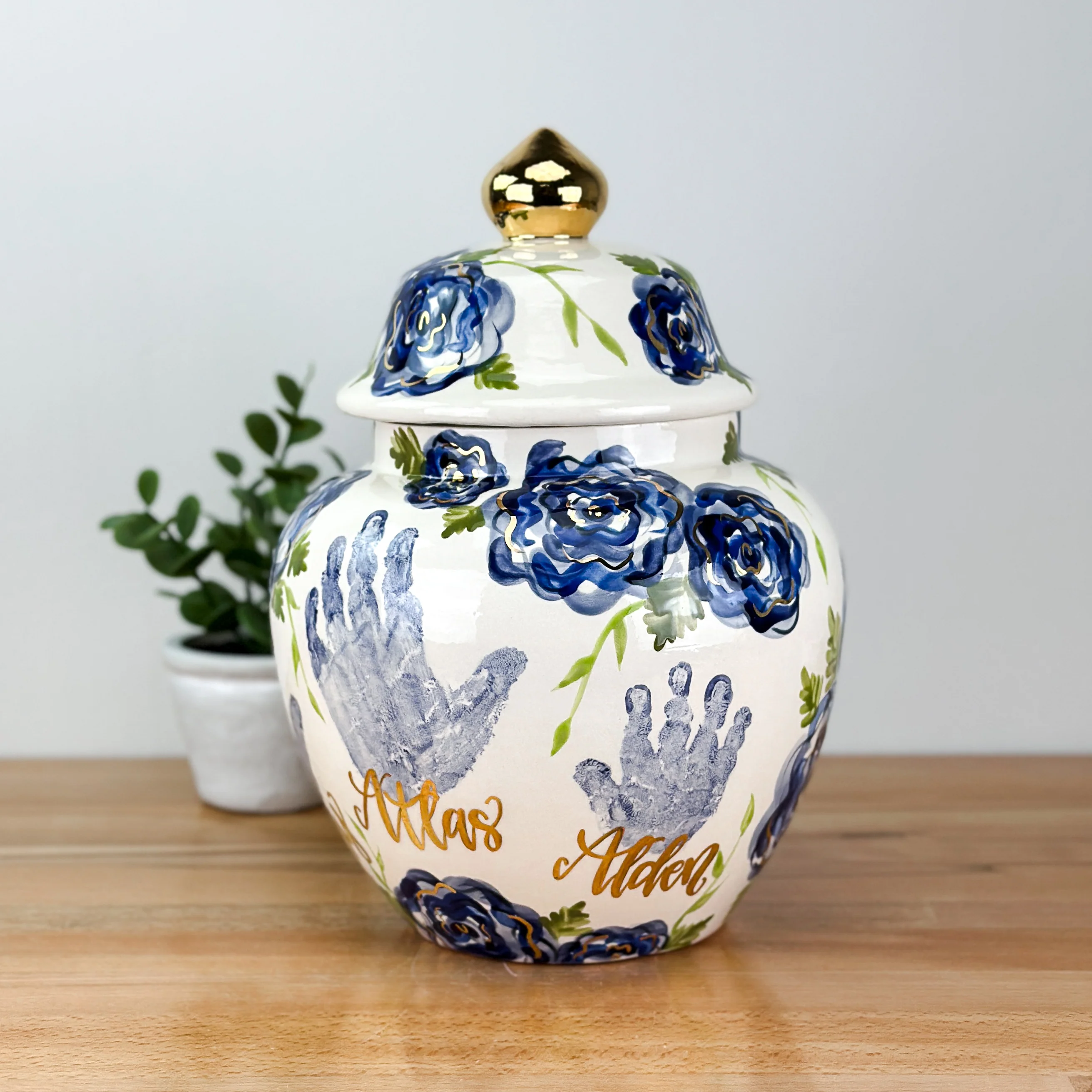 Elegant Flowers Meghan Jar